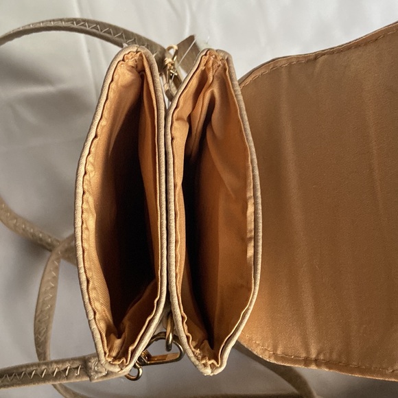 hand/crossbody bag - Picture 4 of 8